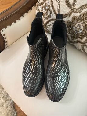 Women Cougar Kensington Black Waterproof Pattern Rain & Snow Chelsea Boots
